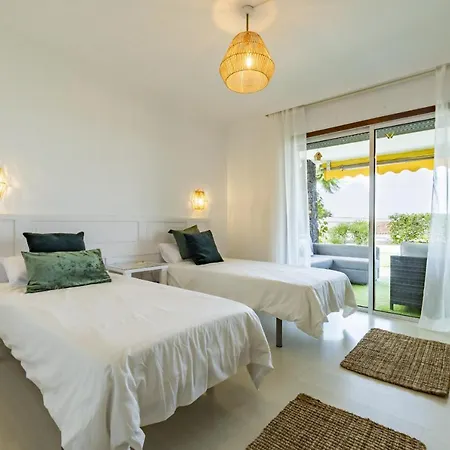 Violeta, Preciosa Vv Con Jardin Y Vistas Villa
